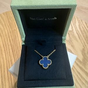 Van Cleef & Arpels Blue Agate / Gold Clover Necklace